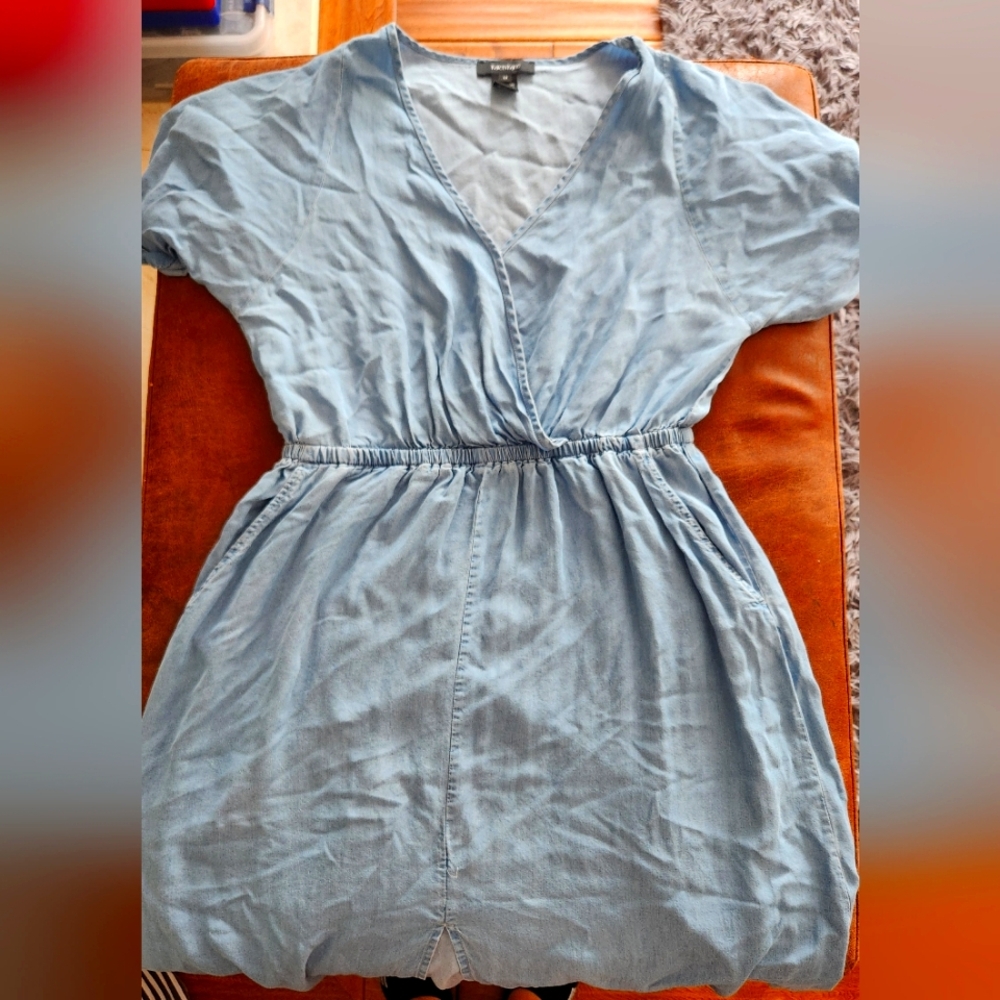 Karen Kane Chambray Maxi Dress With Front Slit and Pockets.
